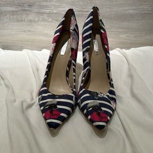 Navy and pink guess high heels